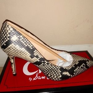 BRAND NEW SAM EDELMAN PUMPS
